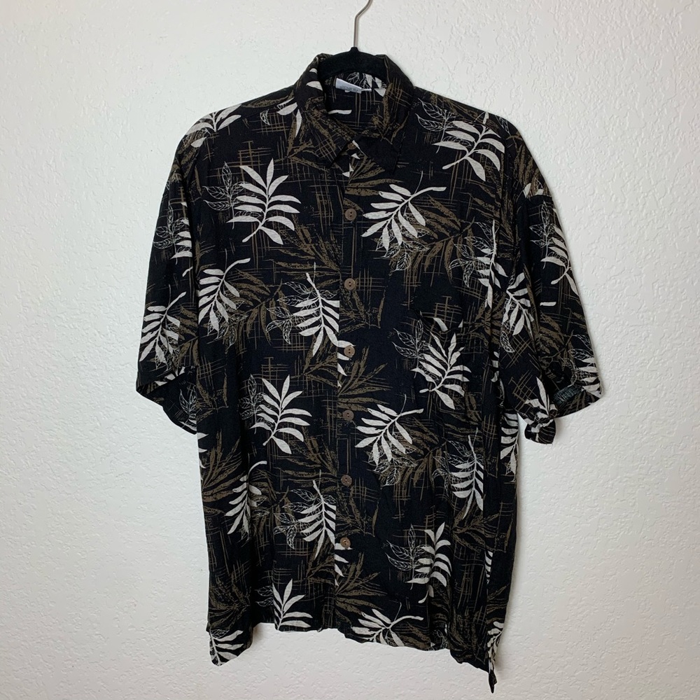 Hawaiian Shirt Large Coconut Buttons Black